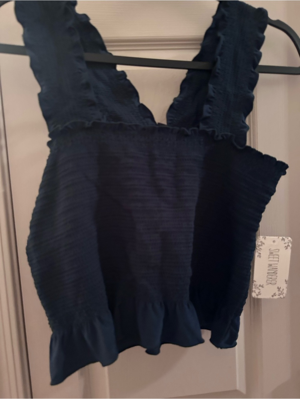 Scrunch Ruffle Crop Top - Picture 4 of 4